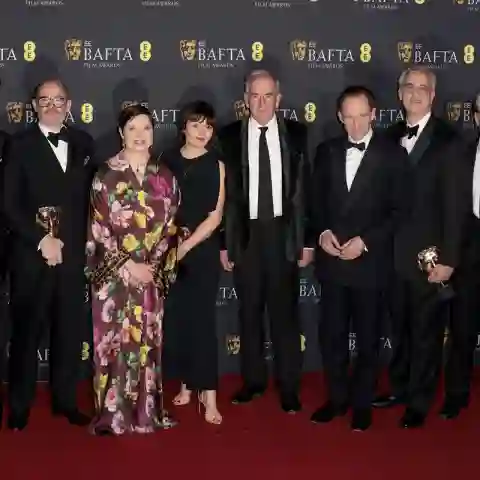 Der "Konklave" Cast feiert den Triumph bei den BAFTA Awards