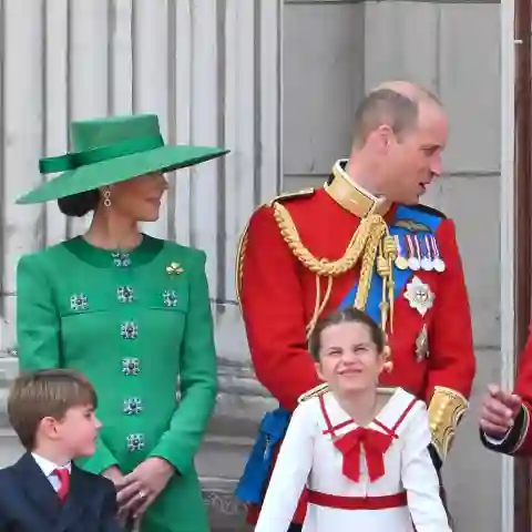 König Charles Prinz William Herzogin Kate Prinz George Prinzessin Charlotte Prinz Louis