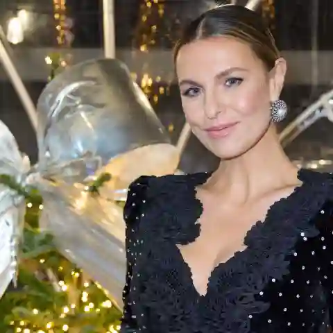 laura wontorra heiß freizügig sport look körper beine