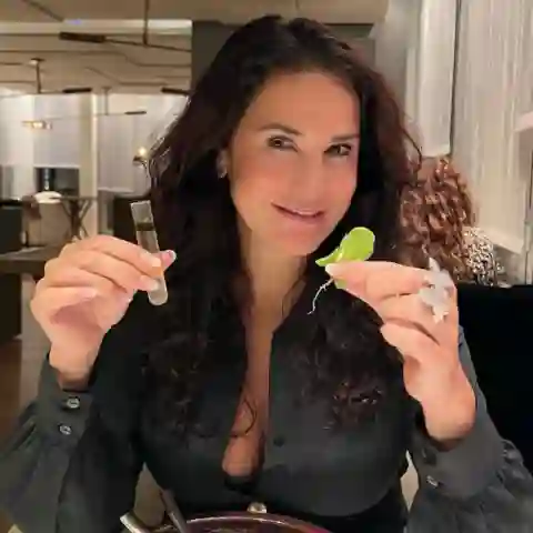 Mariella Ahrens