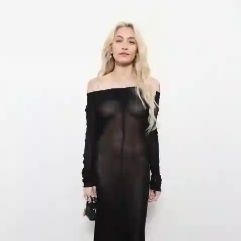 Paris Jackson im Durchsichtig-Kleid ohne BH