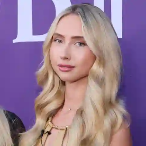 shania geiss heiß freizügig haut bikini body beine
