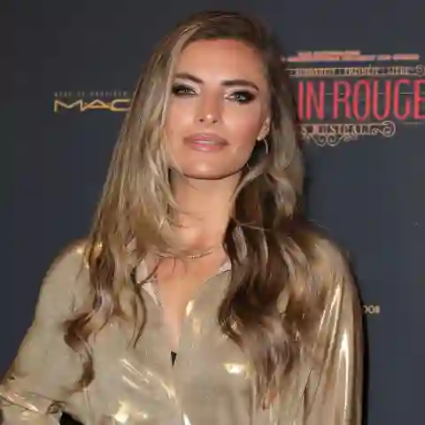 sophia thomalla heiß freizügig haut kleid are you the one