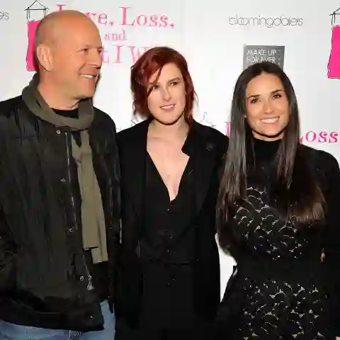 Demi Moore, Bruce Willis, Rumer Willis 2011 im Theater