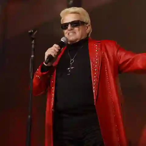 Sänger Heino live bei einem Autokonzert im Autokino in Bonn am 15. Mai 2020