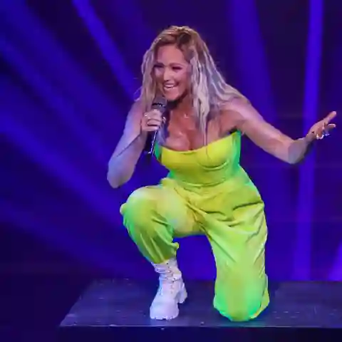 Helene Fischer performt bei „Das große Schlagerjubiläum 2022 – Auf die nächsten 100!“ im Oktober 2022