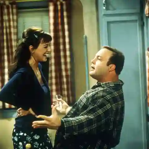 THE KING OF QUEENS, from left: Leah Remini, Kevin James, (1999), 1998-2007. Ph: Cliff Lipson / ? CBS / Courtesy Everett