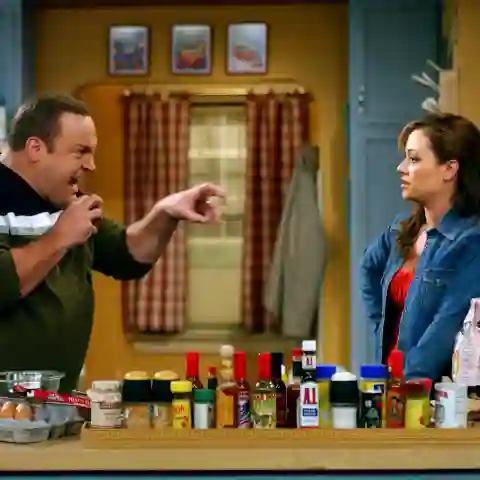 Kevin James und Leah Remini in „King of Queens“