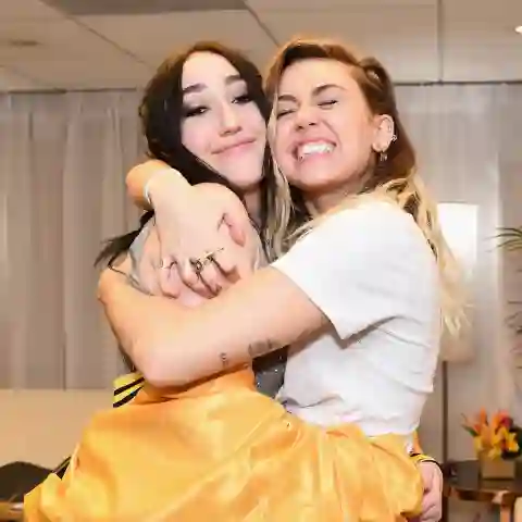 Noah Cyrus und ihre Schwester Miley Cyrus