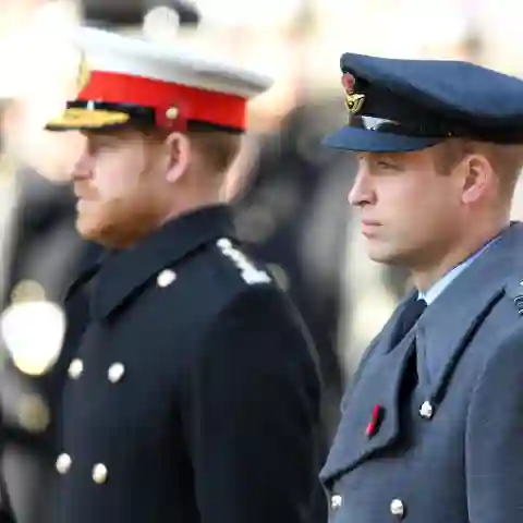 Die Königin möchte, dass Harry & William "ihre Differenzen lösen"