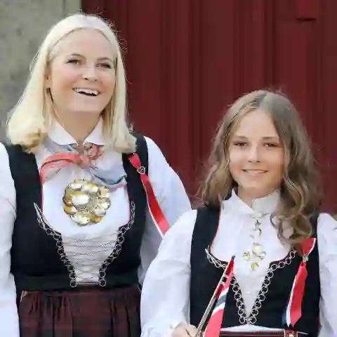 Prinzessin Mette-Marit und Prinzessin Ingrid Alexandra am Nationalfeiertag am 17. Mai 2018