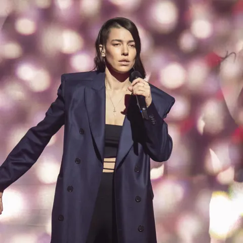 Frida-Gold-Sängerin Alina Süggeler musste ins Krankenhaus.