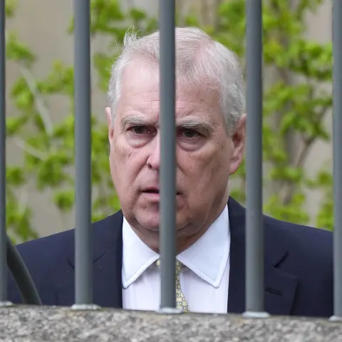 Andrew Mountbatten-Windsor wurde verhaftet.