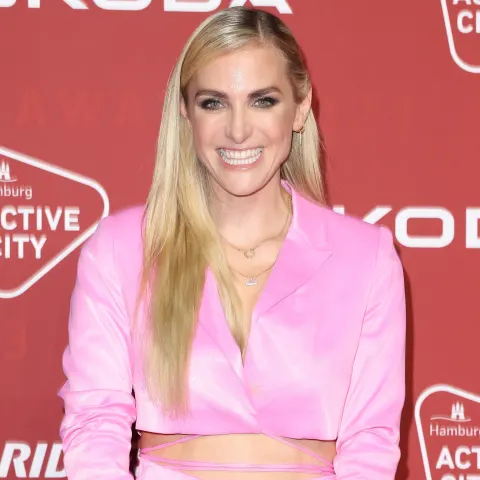 anna kraft heiß freizügig haut bikini look body