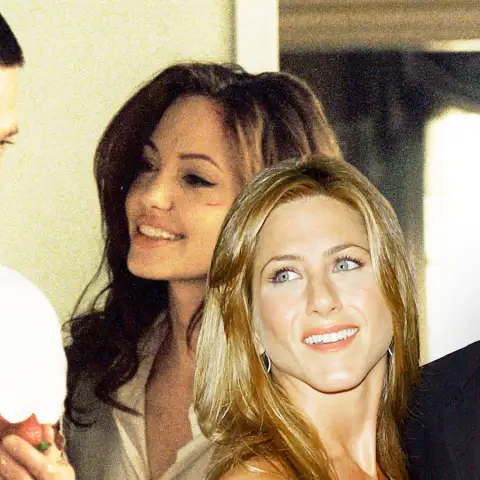 Brad Pitt und Jennifer Aniston,  Angelina Jolie und Brad Pitt in „Mr. & Mrs. Smith“