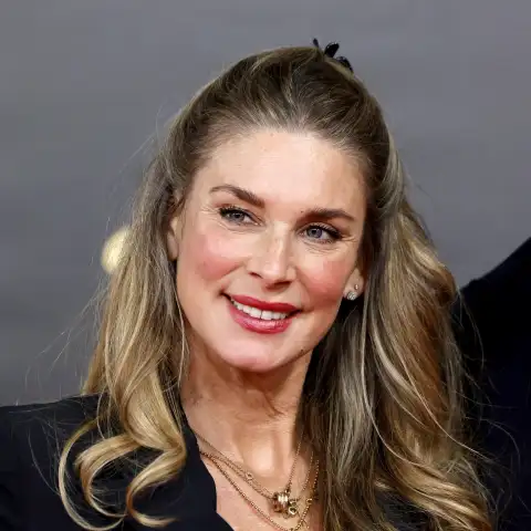 claudelle deckert heiß hot freizügig