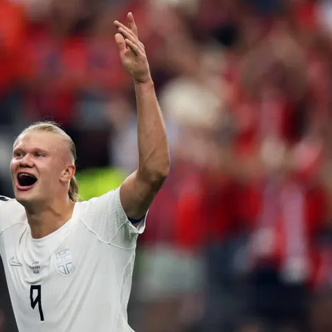 Erling Haaland sieht seiner Schwester sehr ähnlich.