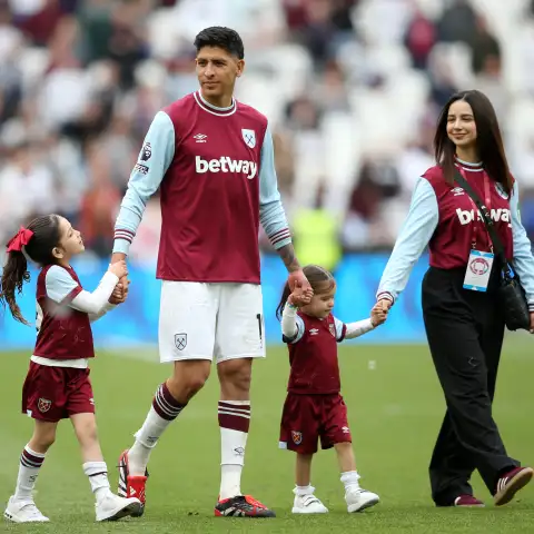 Edson Álvarez und Sofía Toache