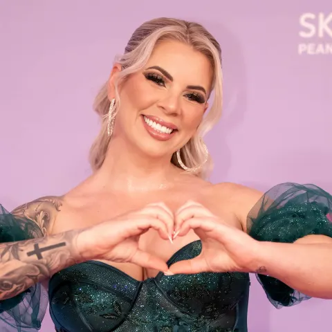 Jenny Frankhauser erstaunt mit Pool-Bild