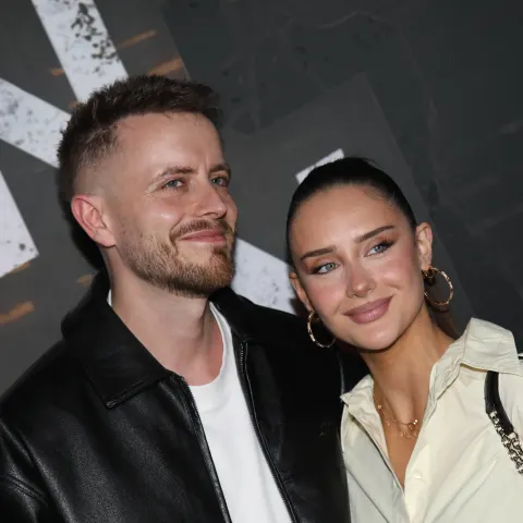 Julian Claßen und Palina erwarten ein Baby.