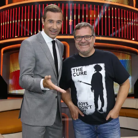 eltons 12 promi wrestling klein gegen gross quoten samstagabend