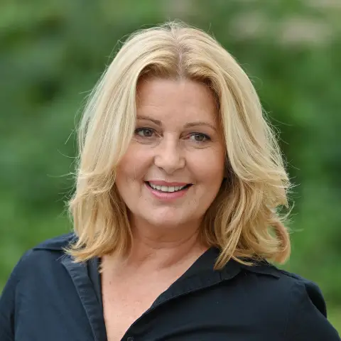 Karin Thaler traumschiff bikini