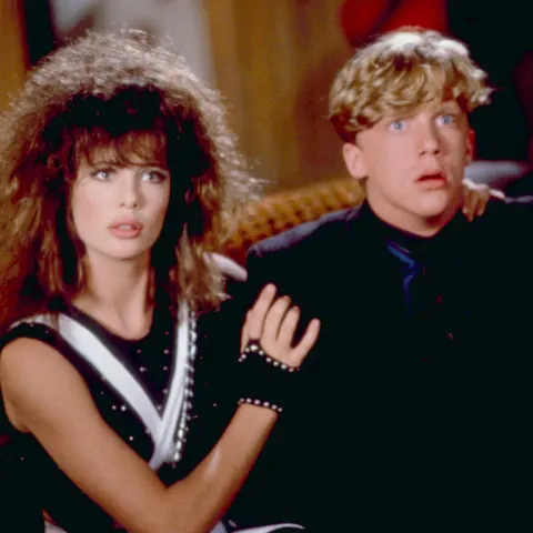 Kelly LeBrock und Michael Hall im Jahr 1985.