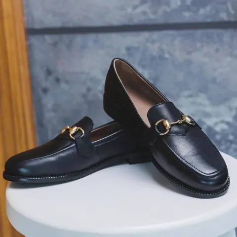 Klassische Loafer