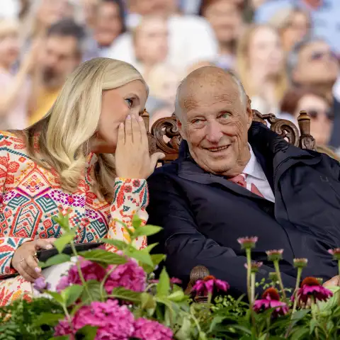 Mette-Marit und König Harald