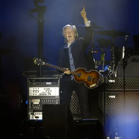 paulmccartney-ringo-starr-reunion-ronnie-wood-auftritt