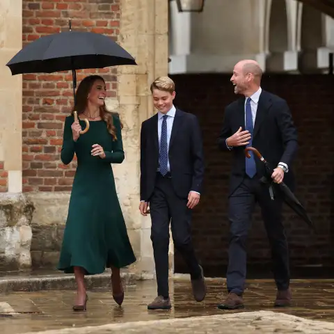 Prinz George mit Prinzessin Kate und Prinz William