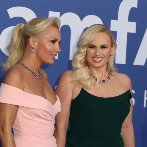 Ramona Agruma und Rebel Wilson haben 2024 geheiratet