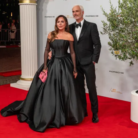 Simone Thomalla mit Freund René auf den Leipziger Opernball.