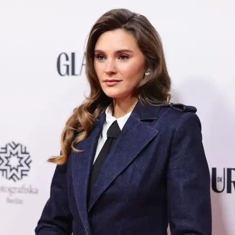 stefanie giesinger roter teppich heiß hot