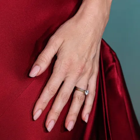 Der Ehering ist mehr als ein Statussymbol.