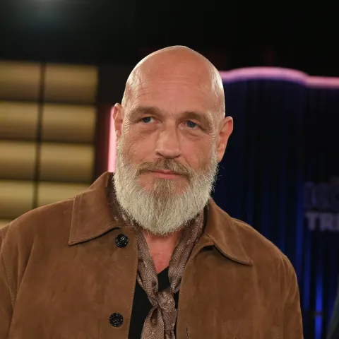 Torsten Sträter gibt Tumor-Diagnose bekannt.