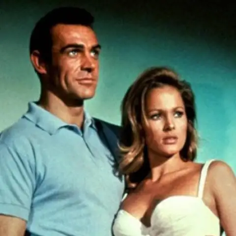James Bond sean connery ursula andress