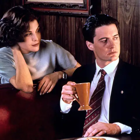 "Twin Peaks"