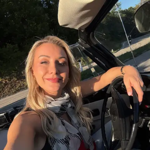 Anna-Carina Woitschack