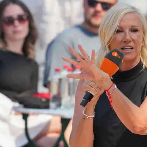 andrea kiewel zdf fernsehgarten