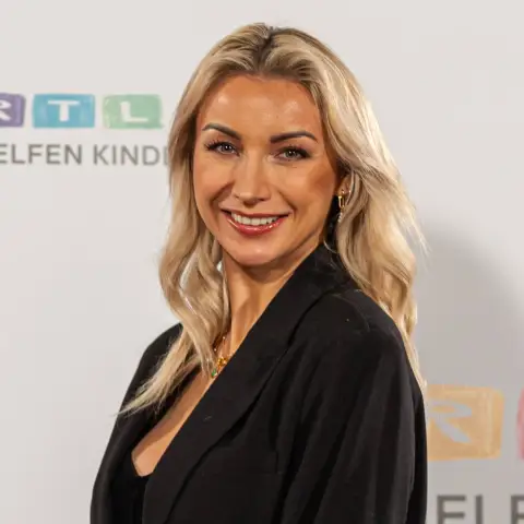 anna carina woitschack look outfit bikini