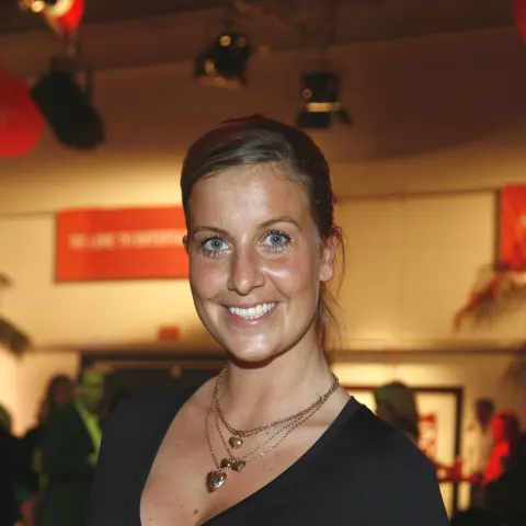 charlotte würdig früher transformation verwandlung