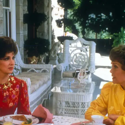 „Falcon Crest“