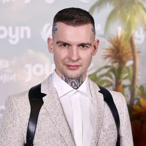 Eric Stehfest ist bei „Promis unter Palmen" 2026 dabei.