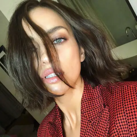 Irina Shayk Frisur