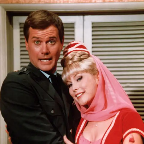 Larry Hagman und Barbara Eden in „Bezaubernde Jeannie“