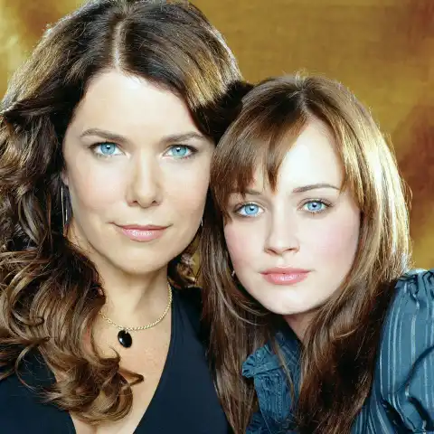 Lauren Graham und Alexis Bledel gilmore girls