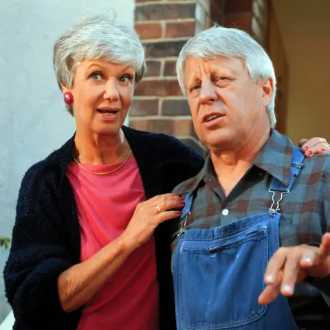 Maria Sebaldt und Stephan Orlac in „Die Wicherts von nebenan“ 1988