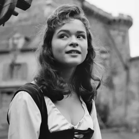 Marie Versini