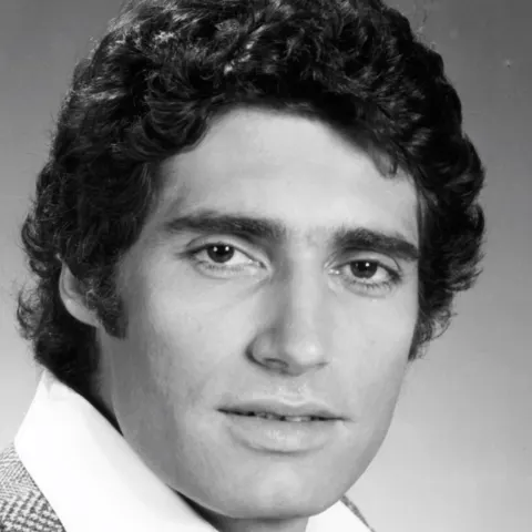 Michael Nouri